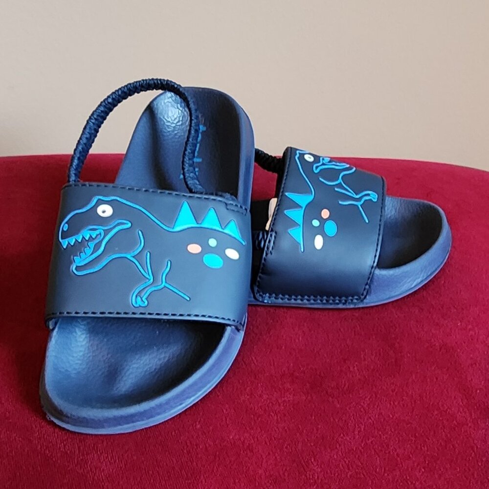 TOMBIK Toddler Boys Beach/Pool Slides Sandals | Water Shoes Size 9/10